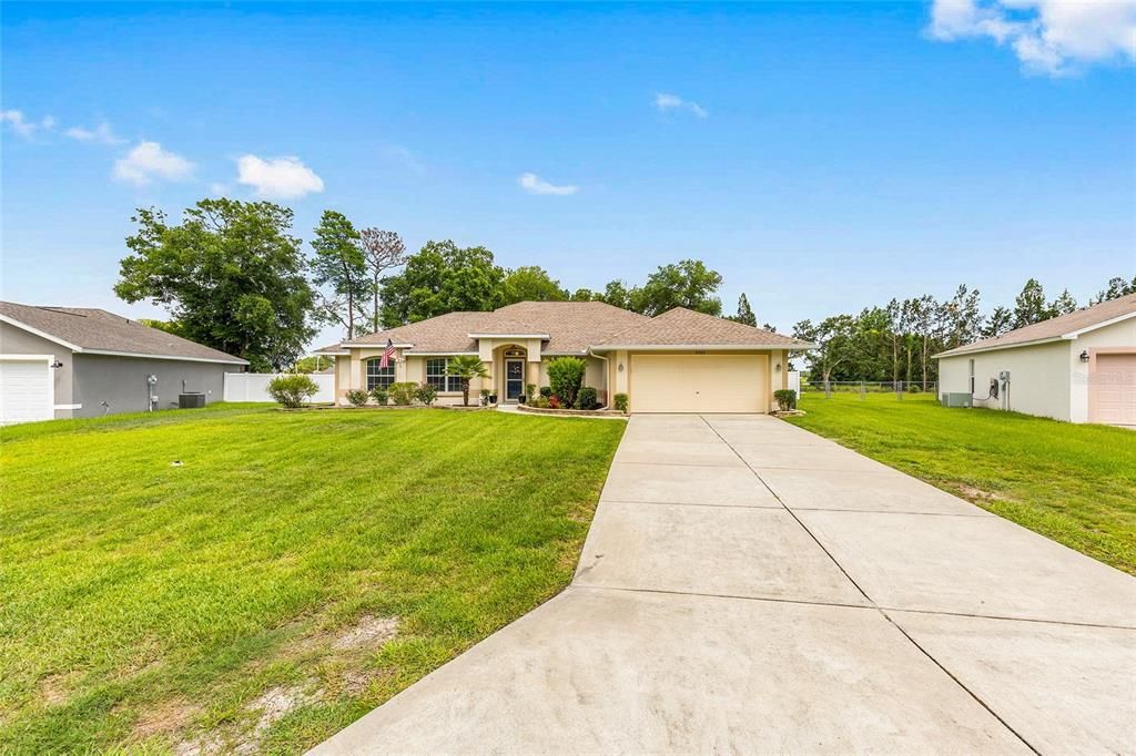 For Sale: $379,900 (3 beds, 2 baths, 1777 Square Feet)