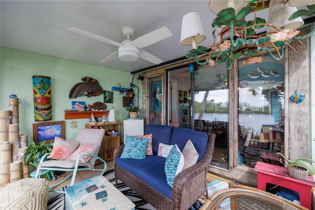 En Venta: $539,000 (2 camas, 2 baños, 888 Pies cuadrados)