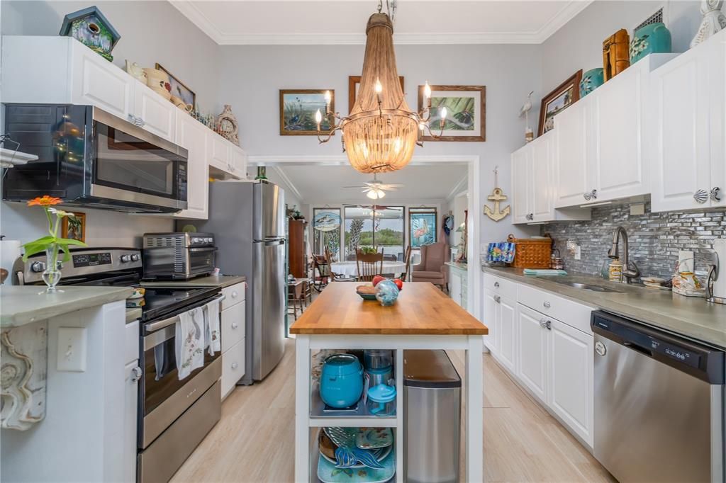 En Venta: $539,000 (2 camas, 2 baños, 888 Pies cuadrados)