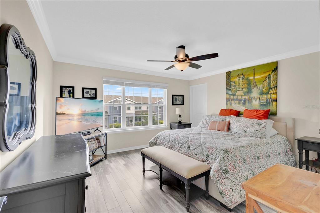 For Rent: $3,400 (4 beds, 3 baths, 2052 Square Feet)