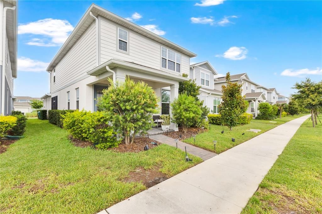 For Rent: $3,400 (4 beds, 3 baths, 2052 Square Feet)