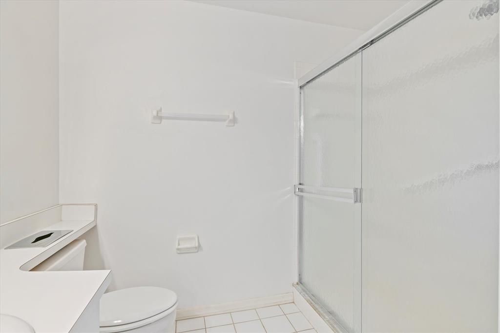For Rent: $1,900 (2 beds, 2 baths, 1300 Square Feet)