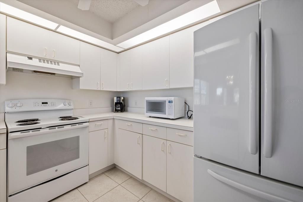 For Rent: $1,900 (2 beds, 2 baths, 1300 Square Feet)