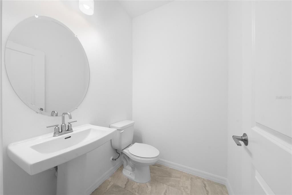 En Venta: $645,000 (4 camas, 3 baños, 3058 Pies cuadrados)