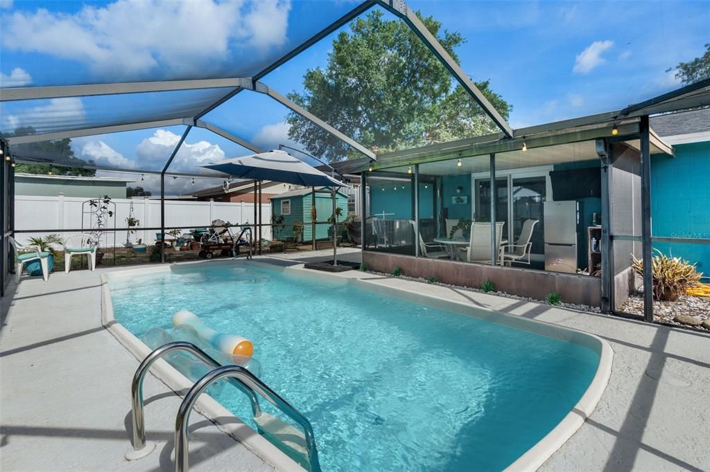 For Sale: $464,900 (3 beds, 2 baths, 1300 Square Feet)