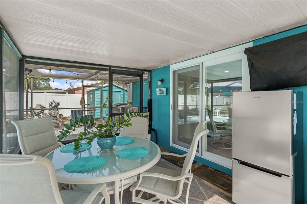 For Sale: $464,900 (3 beds, 2 baths, 1300 Square Feet)