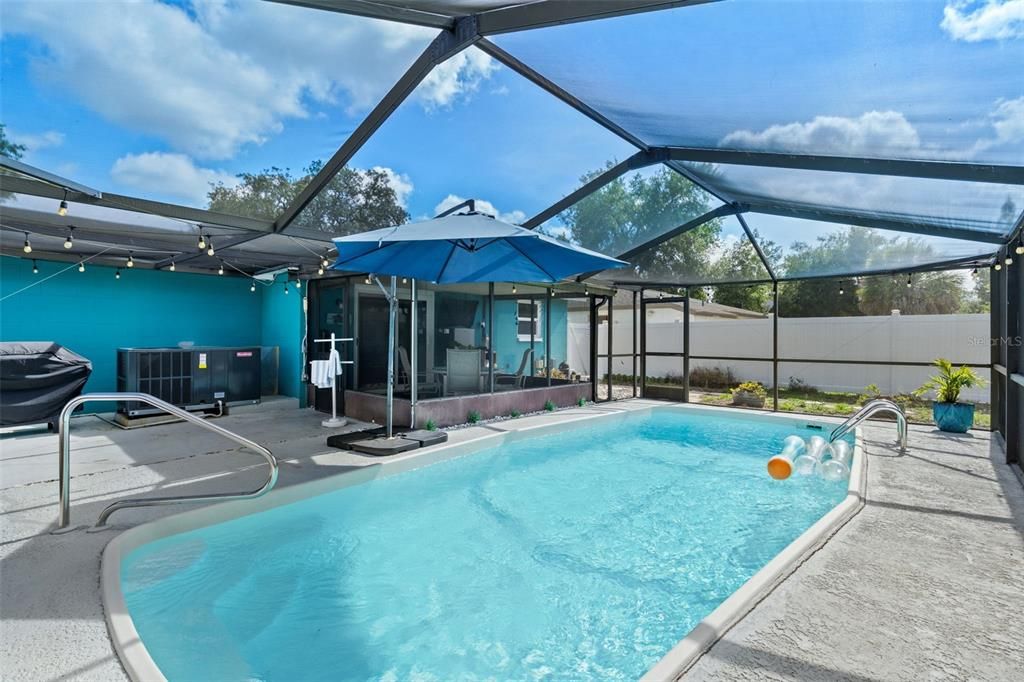 For Sale: $464,900 (3 beds, 2 baths, 1300 Square Feet)