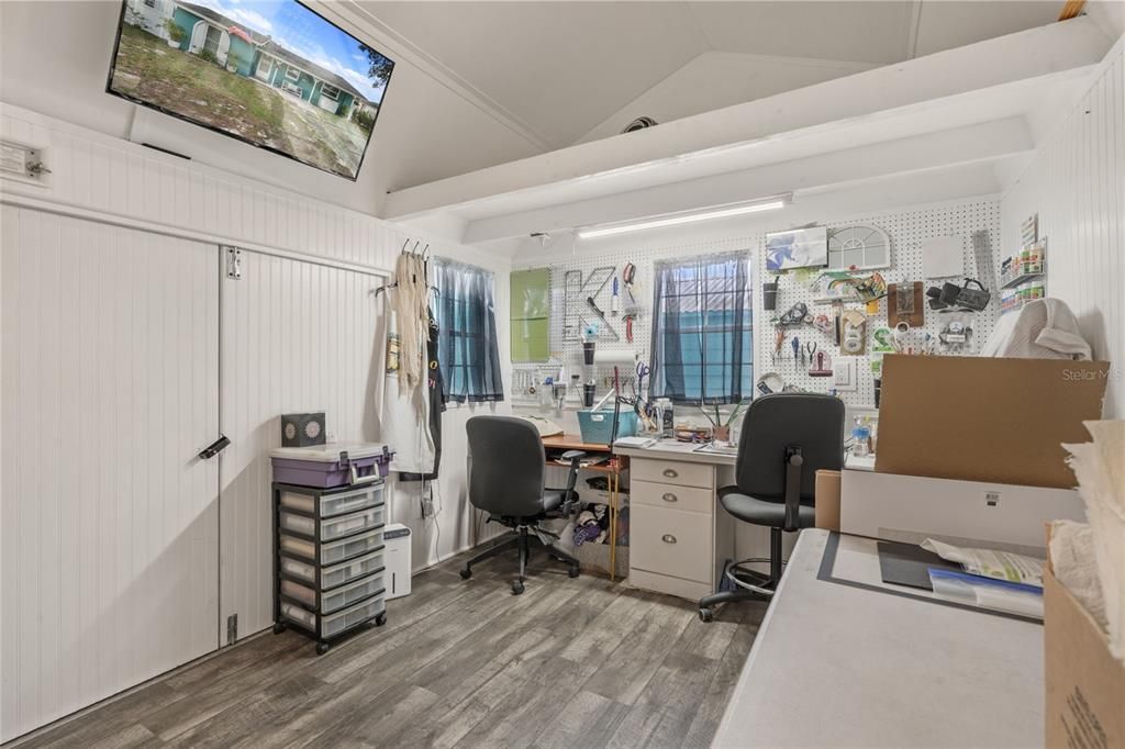 For Sale: $464,900 (3 beds, 2 baths, 1300 Square Feet)