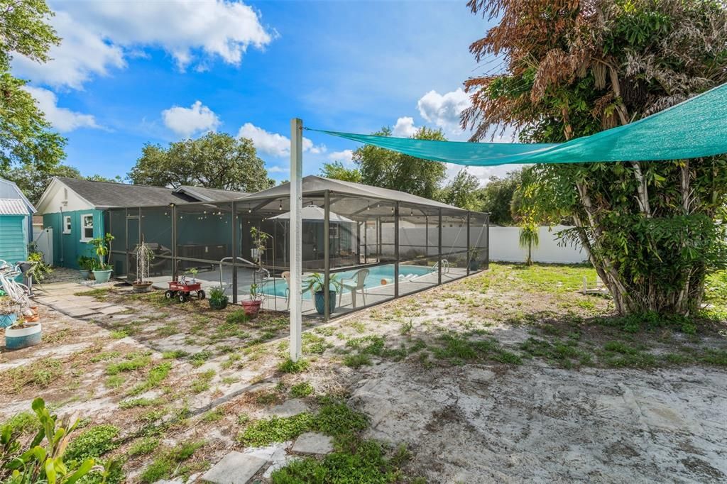 For Sale: $464,900 (3 beds, 2 baths, 1300 Square Feet)