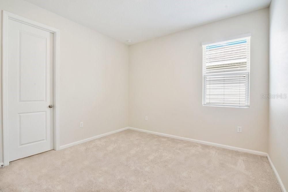 For Sale: $335,000 (4 beds, 3 baths, 2070 Square Feet)