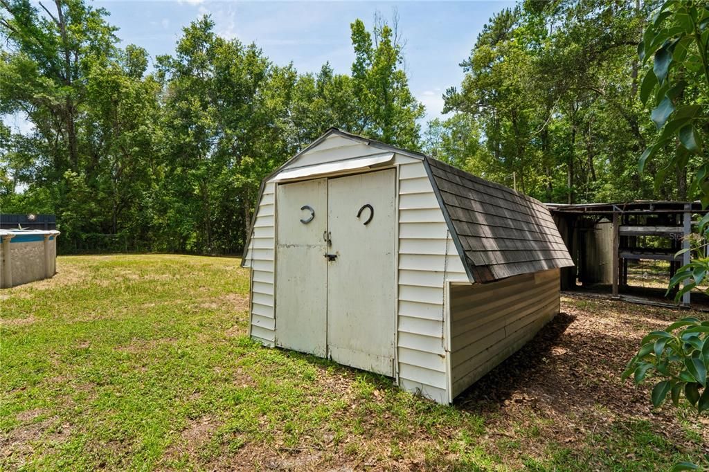 For Sale: $329,999 (3 beds, 2 baths, 2092 Square Feet)