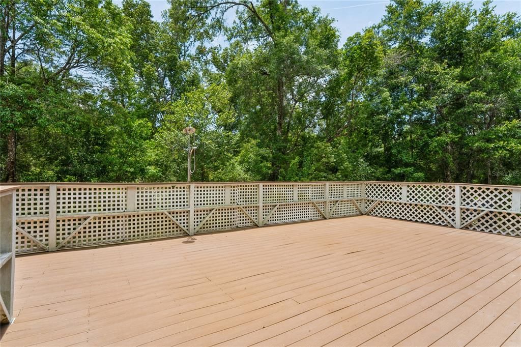 For Sale: $329,999 (3 beds, 2 baths, 2092 Square Feet)