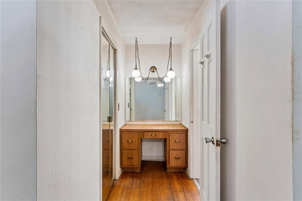 For Sale: $329,999 (3 beds, 2 baths, 2092 Square Feet)