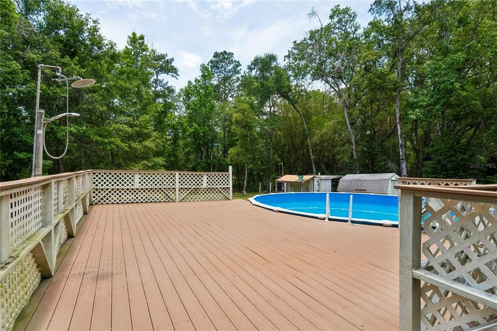 For Sale: $329,999 (3 beds, 2 baths, 2092 Square Feet)