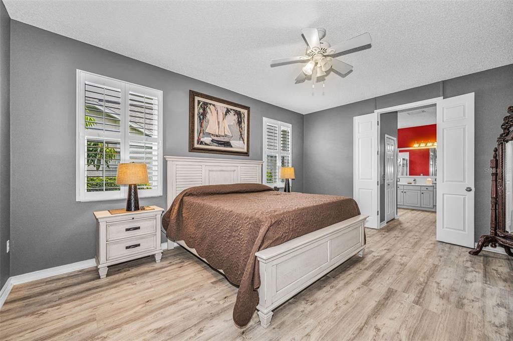 For Sale: $590,000 (4 beds, 2 baths, 2400 Square Feet)