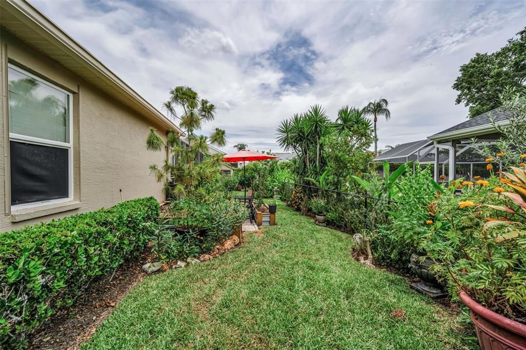 For Sale: $590,000 (4 beds, 2 baths, 2400 Square Feet)