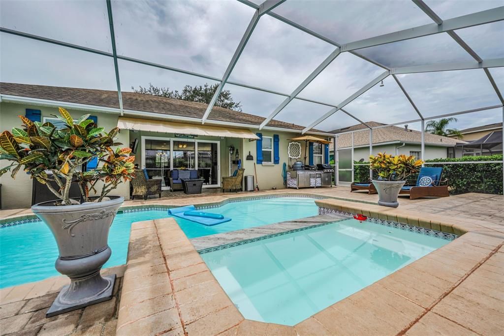 For Sale: $590,000 (4 beds, 2 baths, 2400 Square Feet)