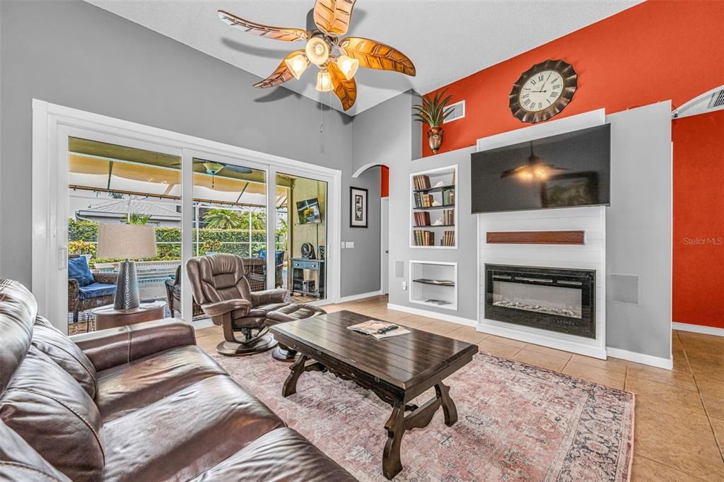 For Sale: $590,000 (4 beds, 2 baths, 2400 Square Feet)