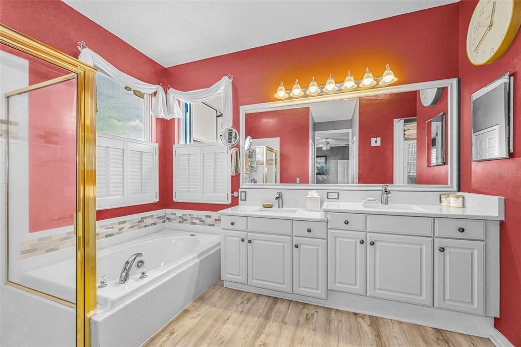 For Sale: $590,000 (4 beds, 2 baths, 2400 Square Feet)