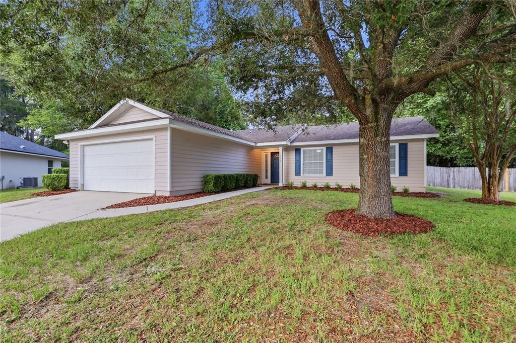 For Sale: $268,750 (3 beds, 2 baths, 1414 Square Feet)