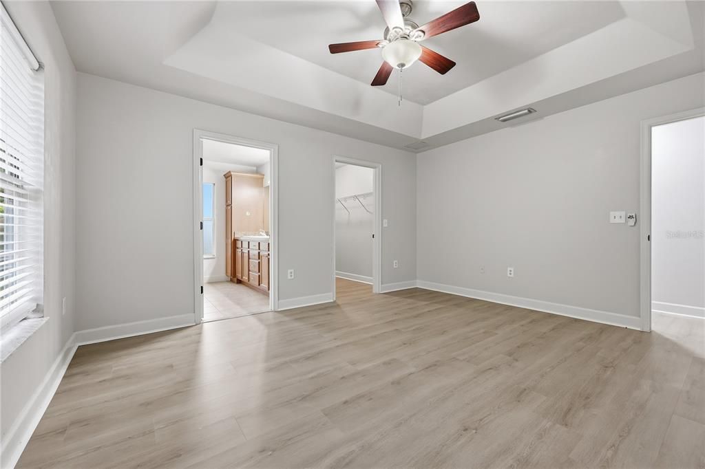 For Sale: $268,750 (3 beds, 2 baths, 1414 Square Feet)