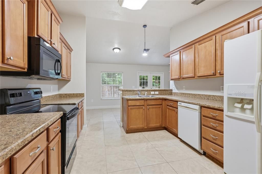 For Sale: $268,750 (3 beds, 2 baths, 1414 Square Feet)