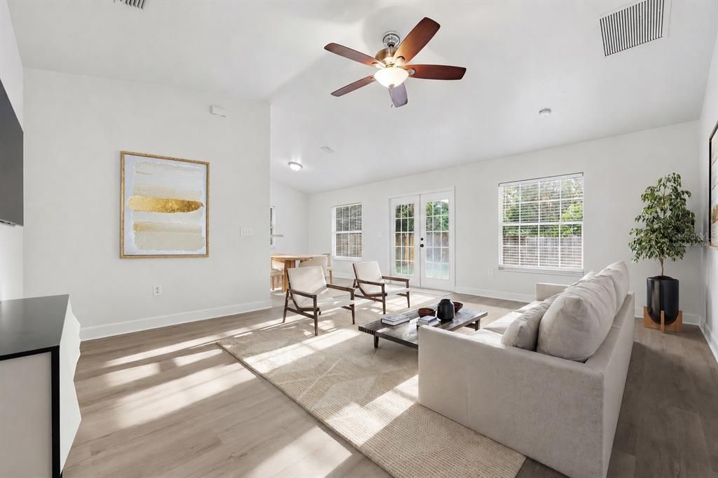 For Sale: $268,750 (3 beds, 2 baths, 1414 Square Feet)
