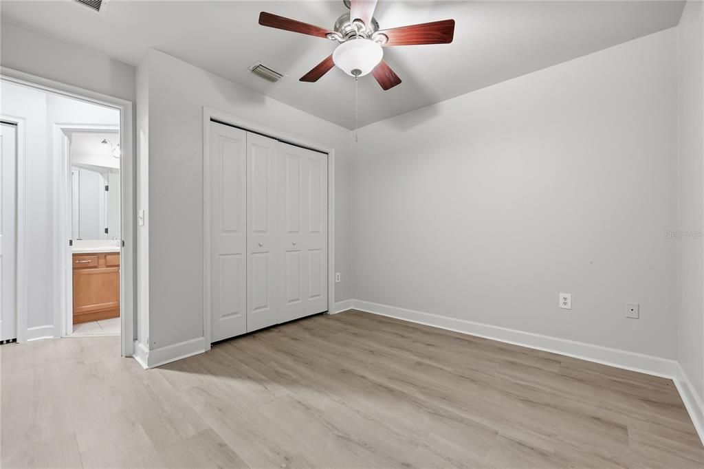 For Sale: $268,750 (3 beds, 2 baths, 1414 Square Feet)