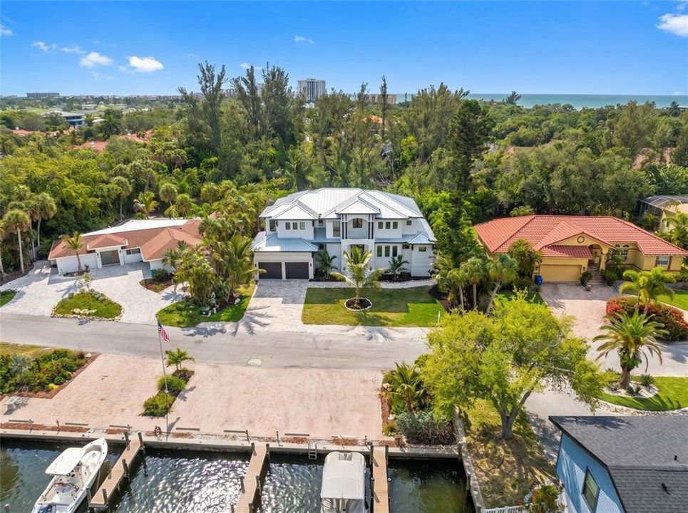 На продажу: $4,495,000 (4 спален, 4 ванн, 4106 Квадратных фут)