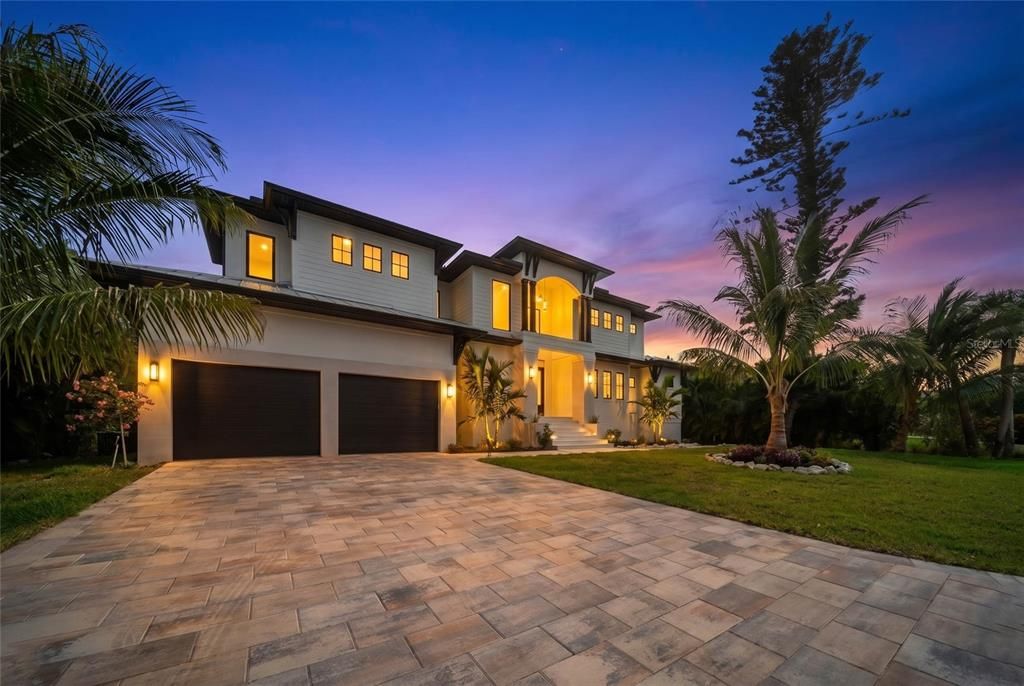 На продажу: $4,495,000 (4 спален, 4 ванн, 4106 Квадратных фут)
