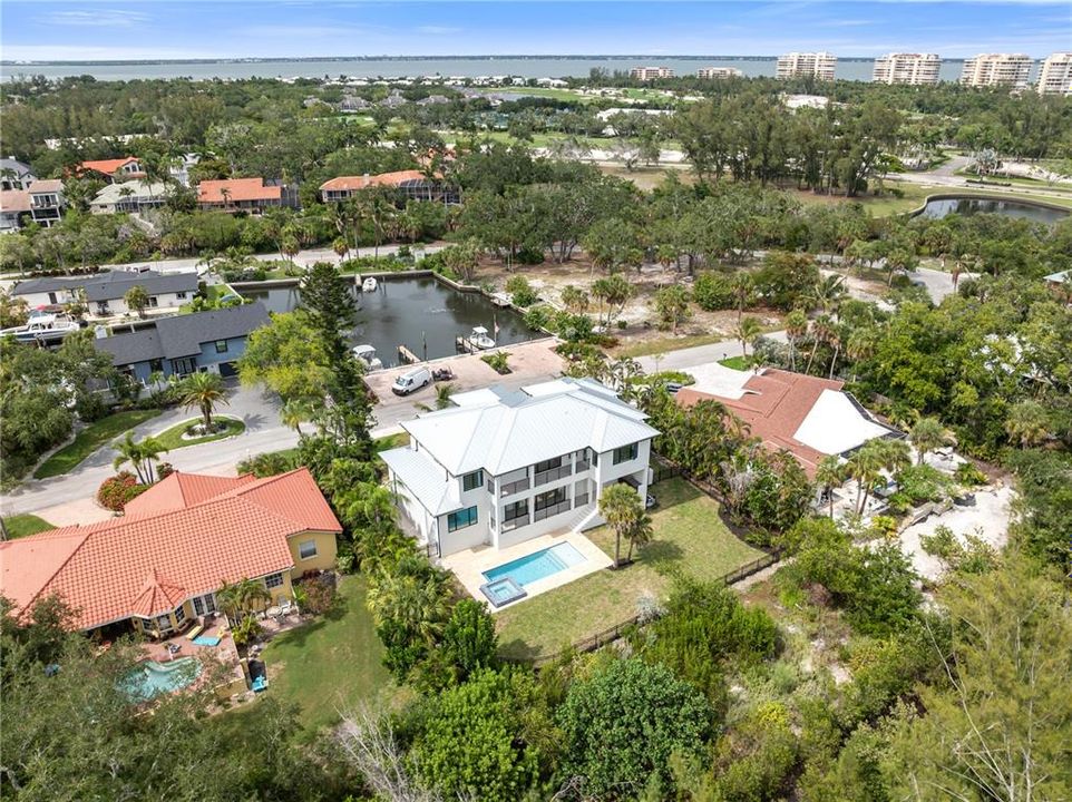 На продажу: $4,495,000 (4 спален, 4 ванн, 4106 Квадратных фут)