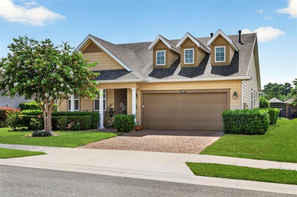 For Sale: $349,000 (2 beds, 2 baths, 1857 Square Feet)
