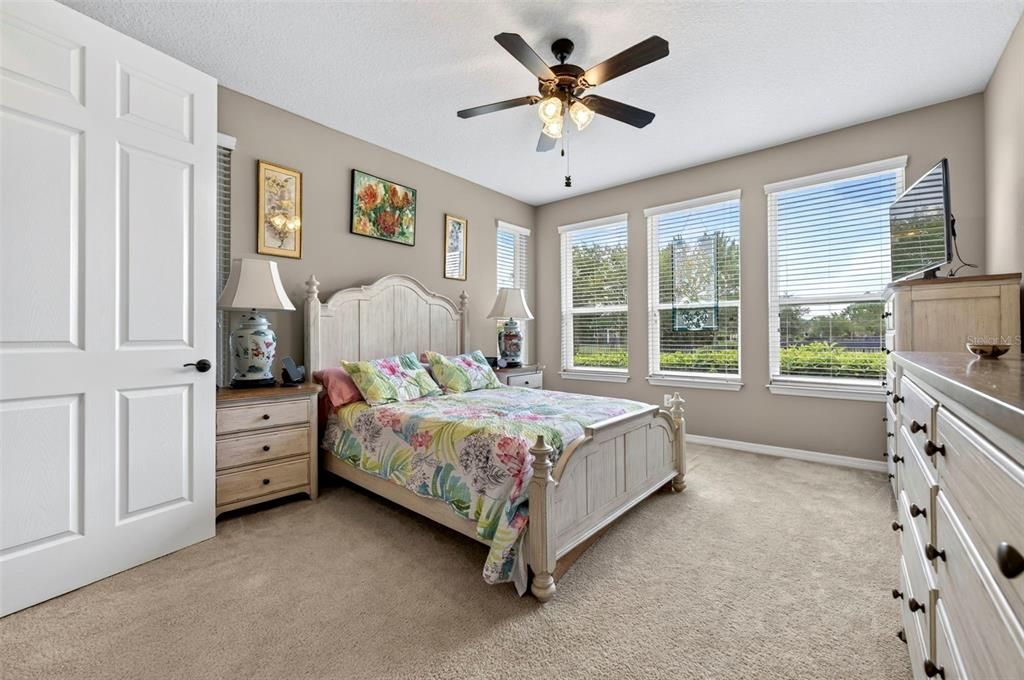 For Sale: $349,000 (2 beds, 2 baths, 1857 Square Feet)