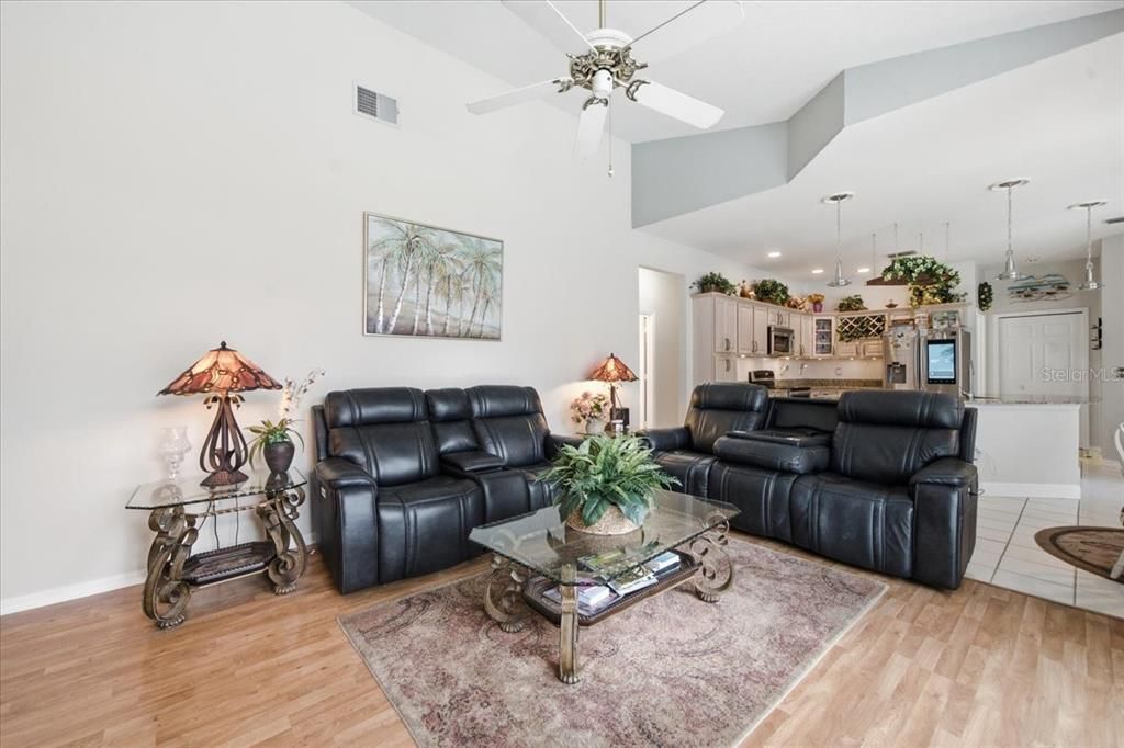 For Sale: $575,000 (4 beds, 3 baths, 2157 Square Feet)