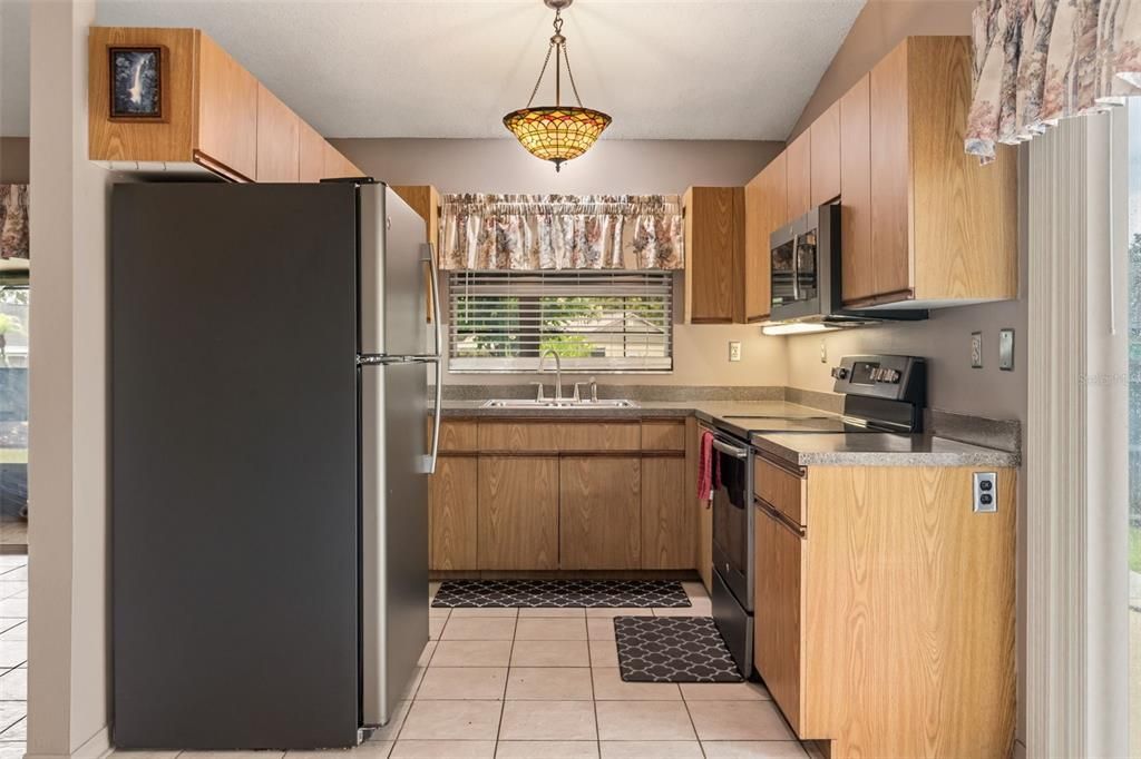 For Sale: $435,000 (3 beds, 2 baths, 1325 Square Feet)