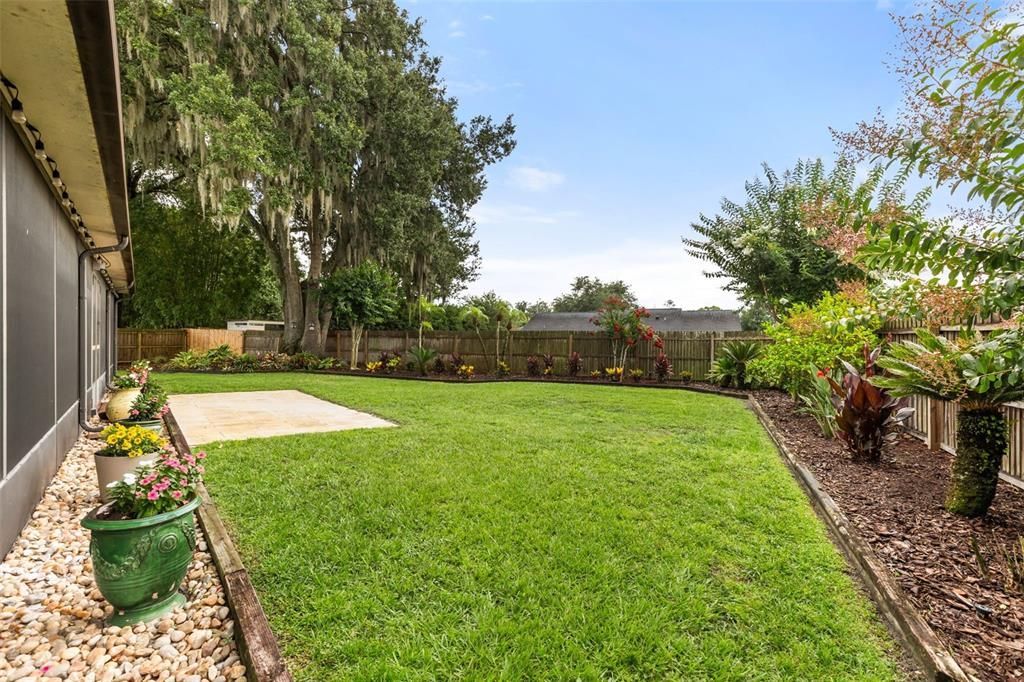 For Sale: $435,000 (3 beds, 2 baths, 1325 Square Feet)