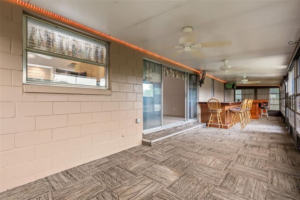 For Sale: $435,000 (3 beds, 2 baths, 1325 Square Feet)