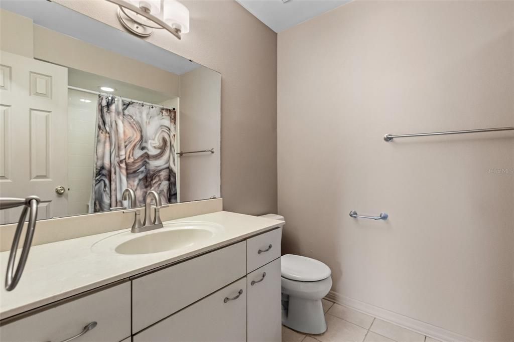 For Sale: $435,000 (3 beds, 2 baths, 1325 Square Feet)