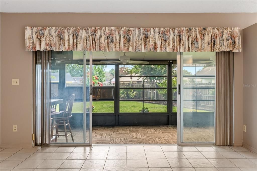 For Sale: $435,000 (3 beds, 2 baths, 1325 Square Feet)