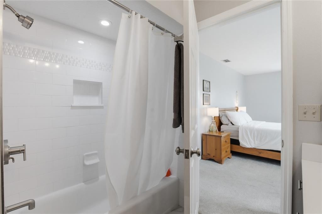 For Sale: $679,000 (4 beds, 2 baths, 2560 Square Feet)
