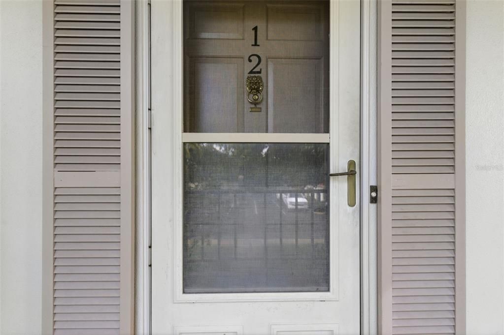 For Sale: $250,000 (2 beds, 2 baths, 1060 Square Feet)