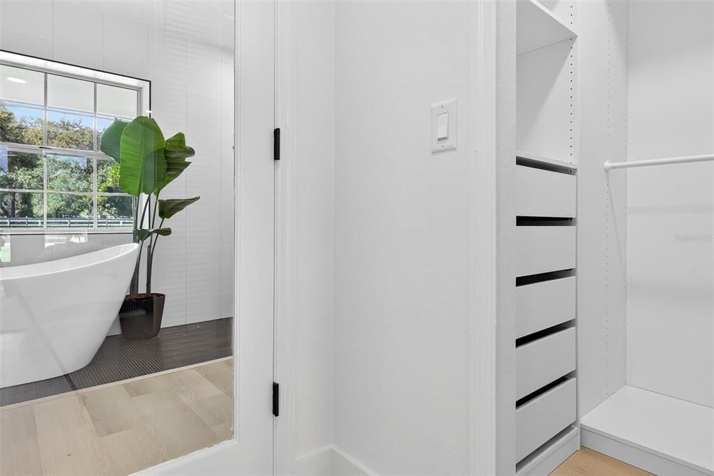 В аренду: $6,700 (4 спален, 2 ванн, 2232 Квадратных фут)