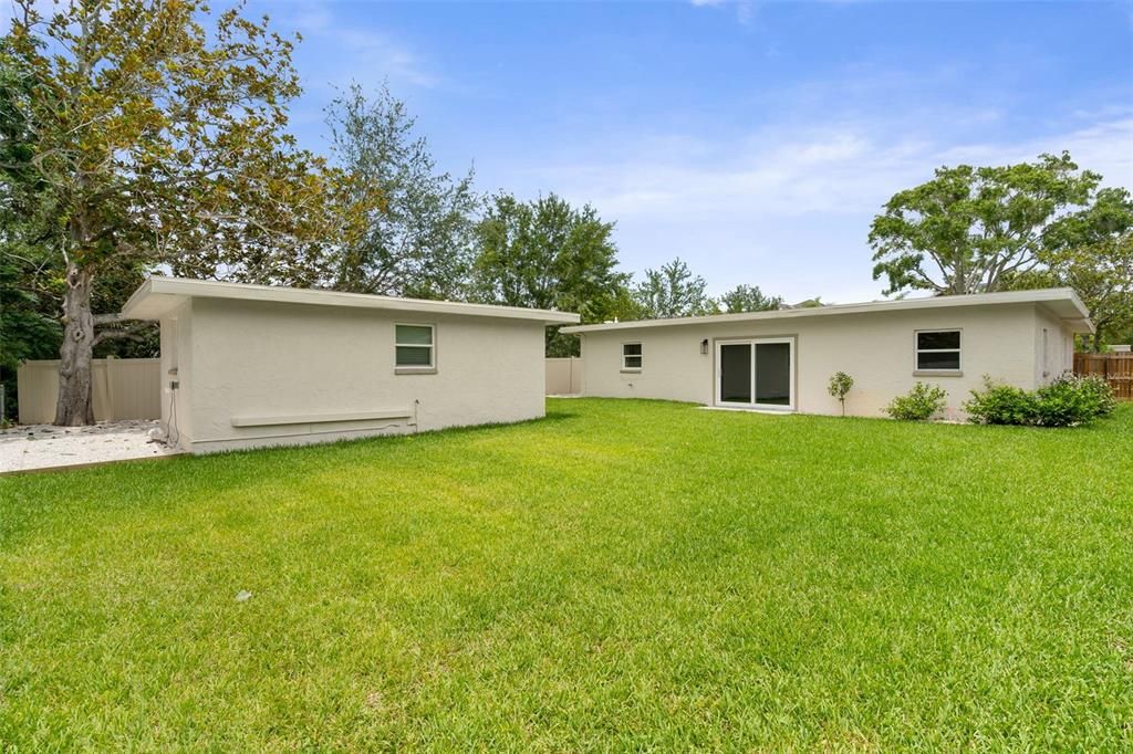 En Venta: $575,000 (3 camas, 3 baños, 2212 Pies cuadrados)