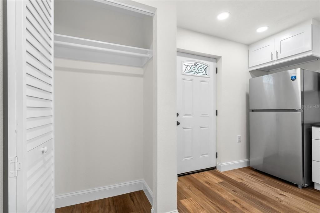 En Venta: $575,000 (3 camas, 3 baños, 2212 Pies cuadrados)