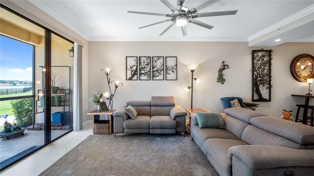 For Sale: $349,000 (2 beds, 2 baths, 1402 Square Feet)