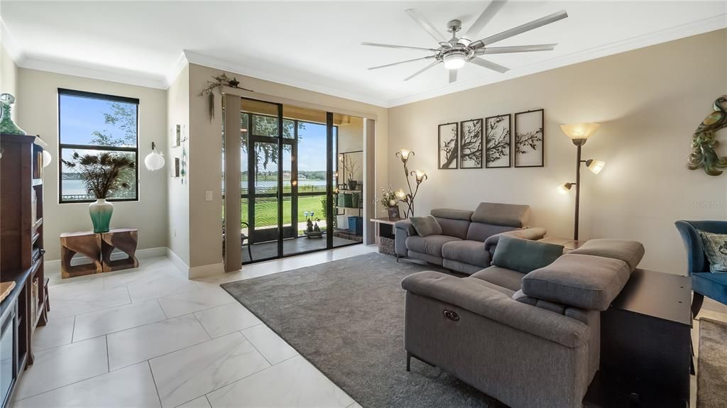 For Sale: $349,000 (2 beds, 2 baths, 1402 Square Feet)