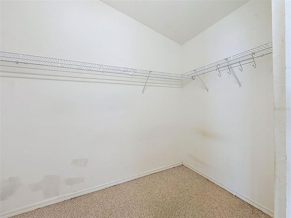 На продажу: $429,990 (4 спален, 2 ванн, 1853 Квадратных фут)