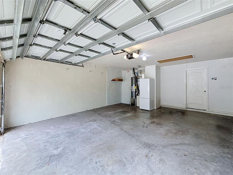 На продажу: $429,990 (4 спален, 2 ванн, 1853 Квадратных фут)