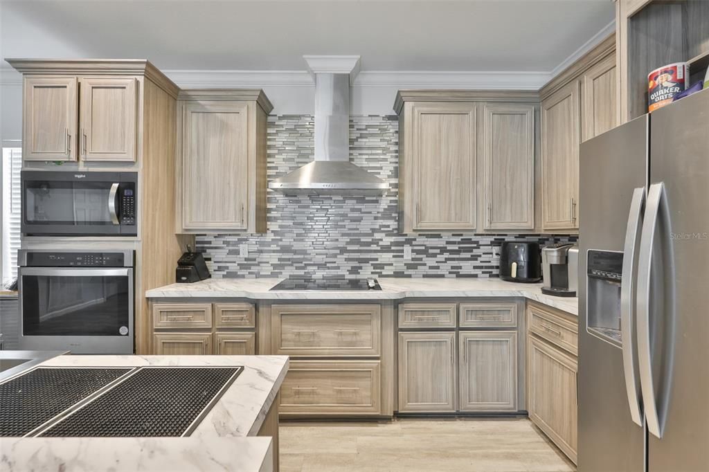 На продажу: $395,000 (4 спален, 2 ванн, 1620 Квадратных фут)