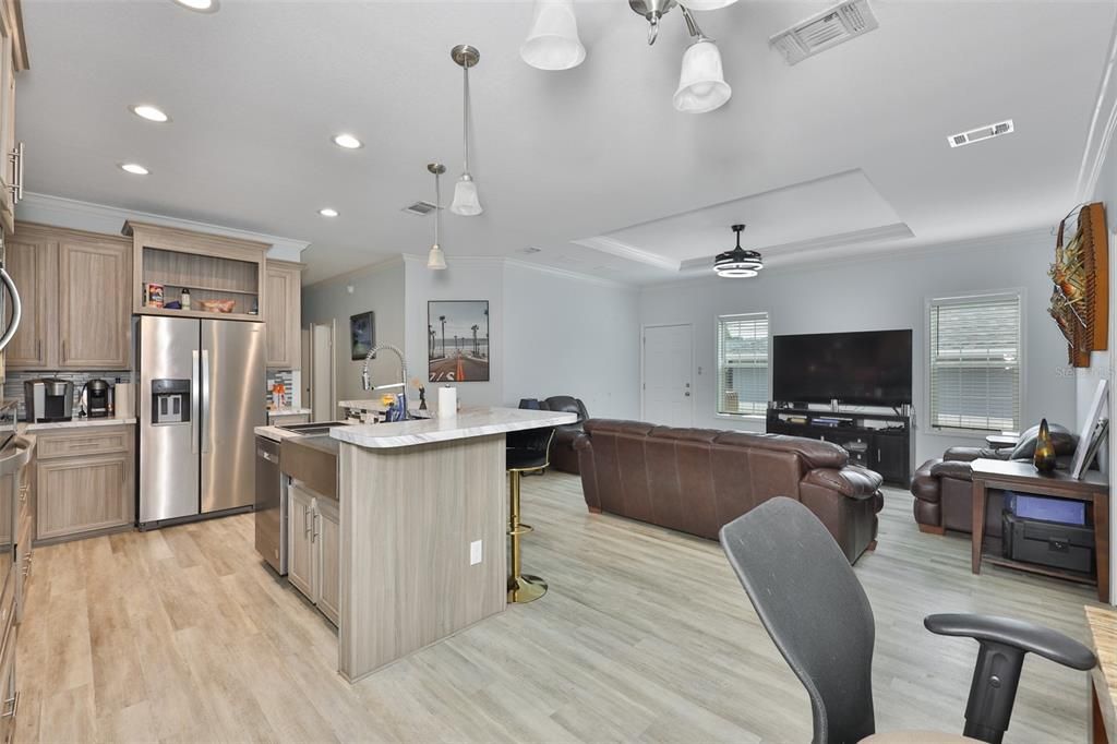 На продажу: $395,000 (4 спален, 2 ванн, 1620 Квадратных фут)